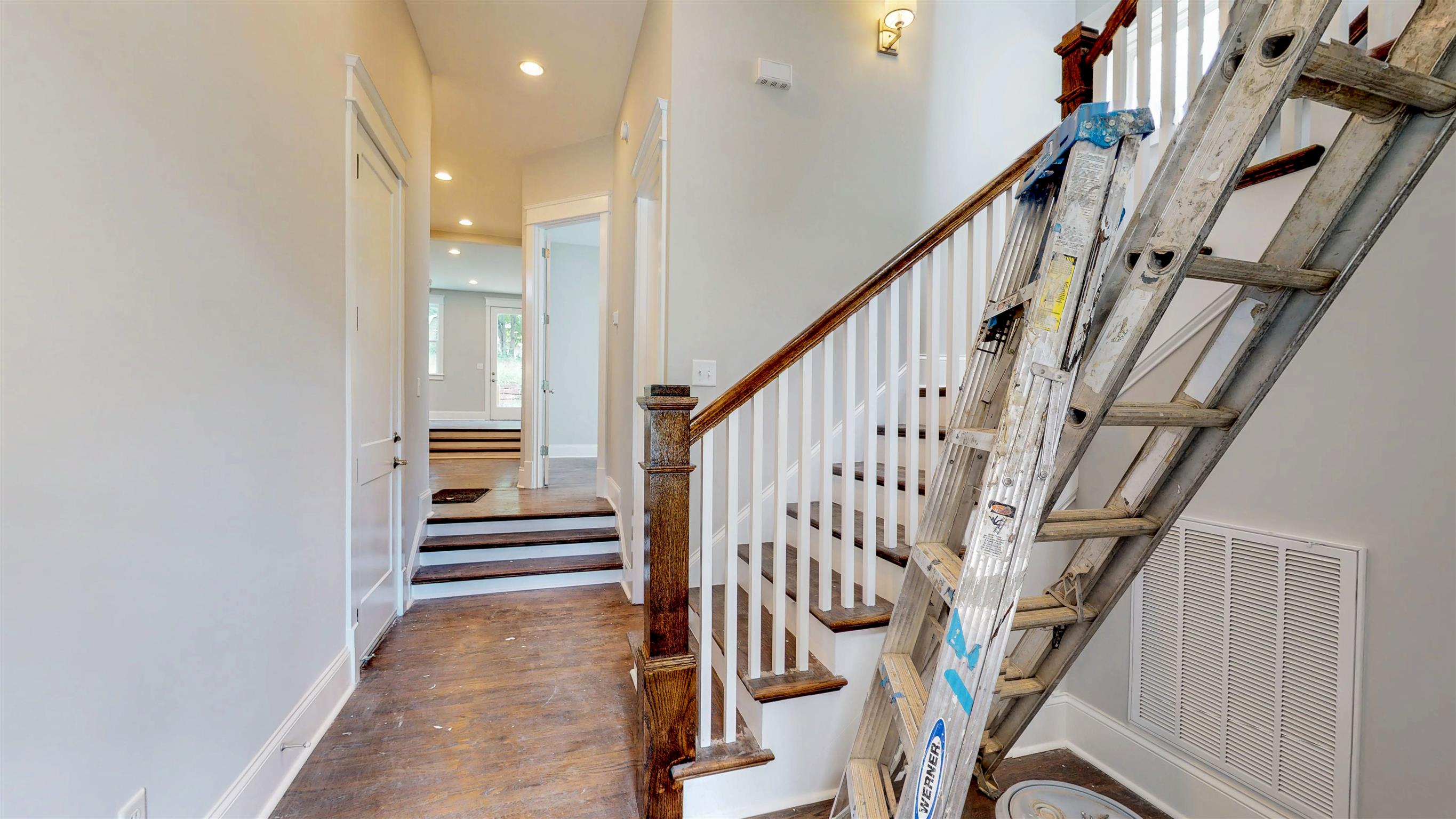 2417 A Porter Road Nashville, TN 37206 - Photo 3 of 26 Entry Way. New Photos coming soon