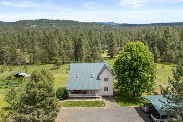 $575,000 | 32626 North Milan Road, Chattaroy, WA 99003