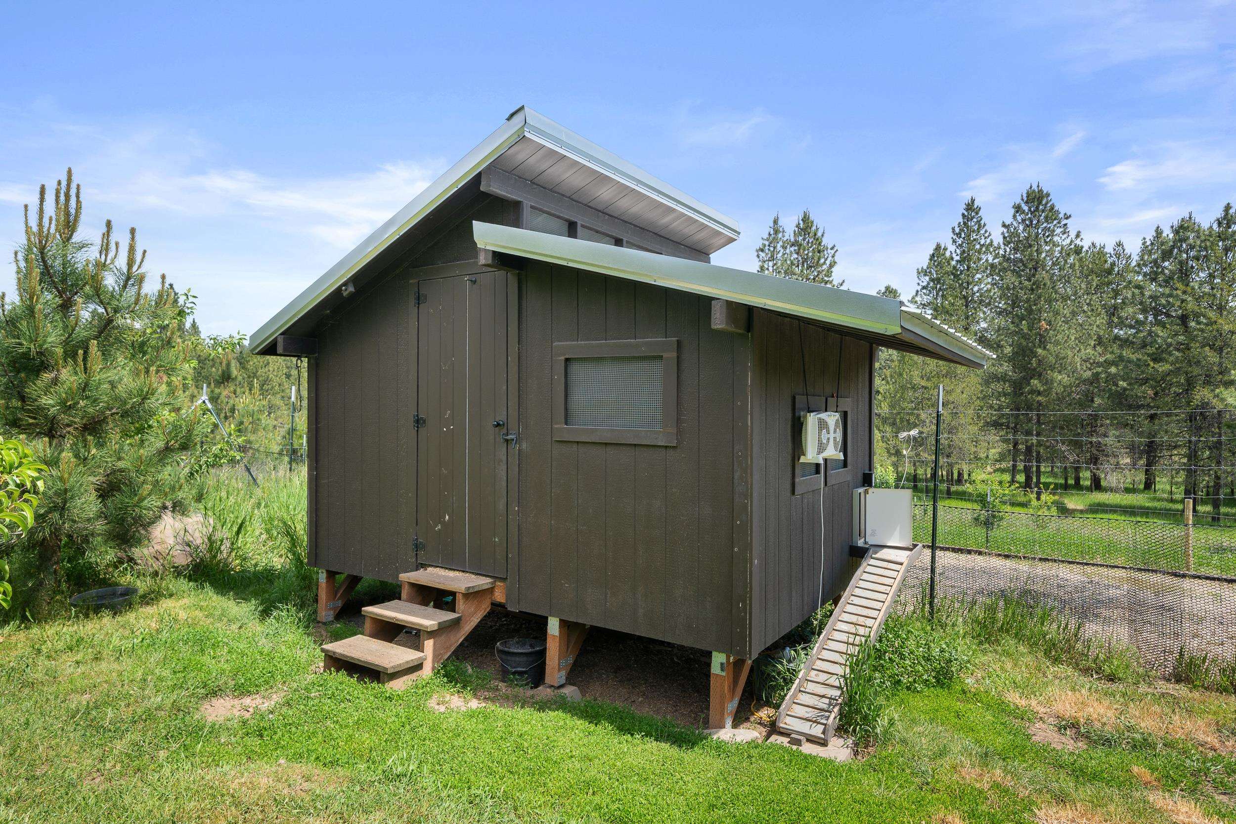 32626 North Milan Road Chattaroy, WA 99003 - Photo 47 of 50