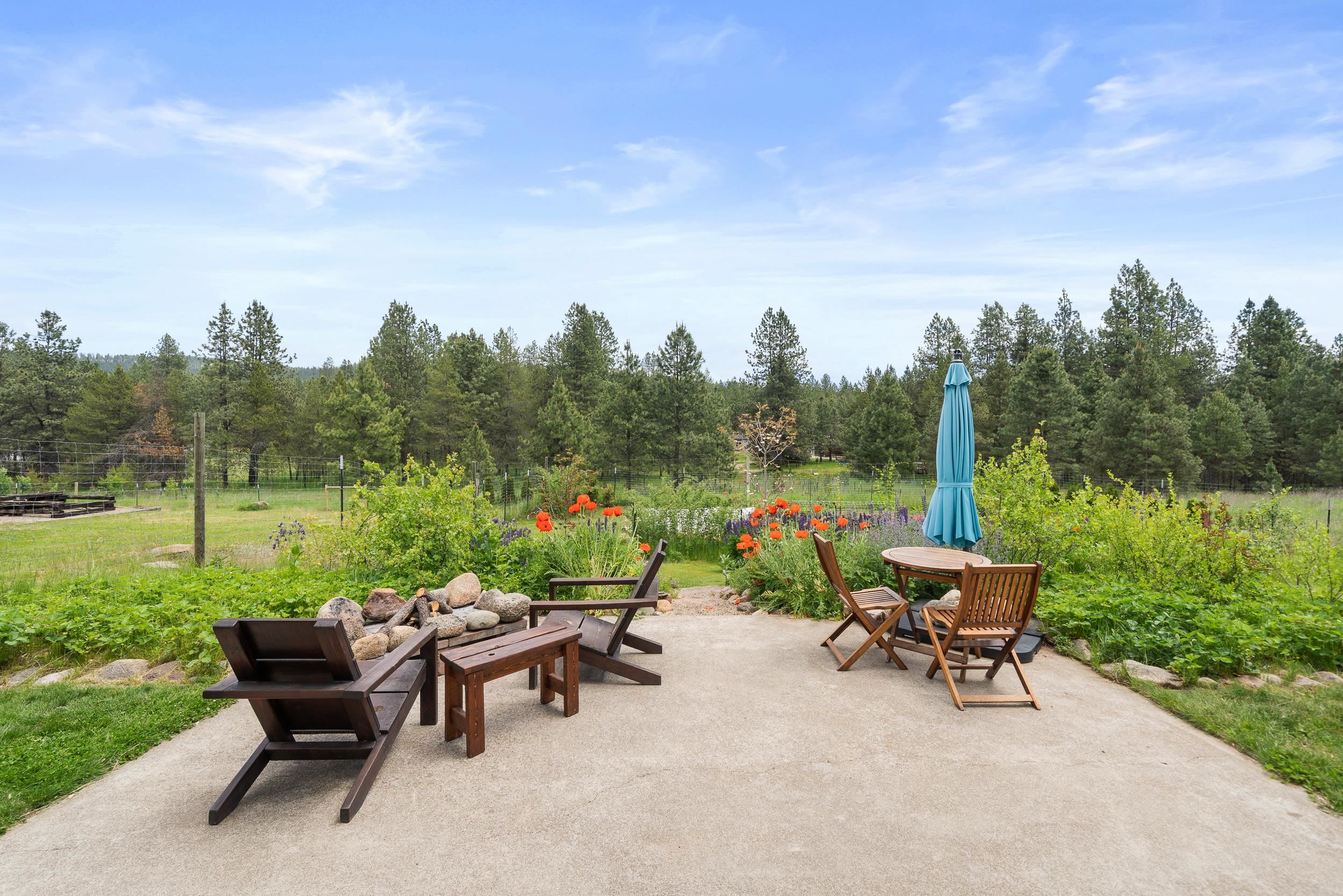 32626 North Milan Road Chattaroy, WA 99003 - Photo 5 of 50