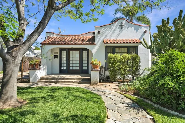 $799,000 | 208 North Cornell Avenue, Fullerton, CA 92831