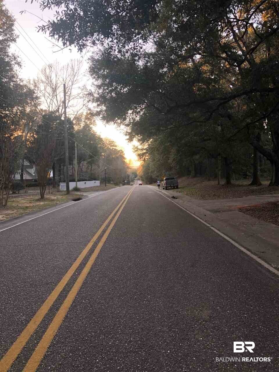 705 Deer Avenue Daphne, AL 36526 - Photo 7 of 8 looking west towards the bay