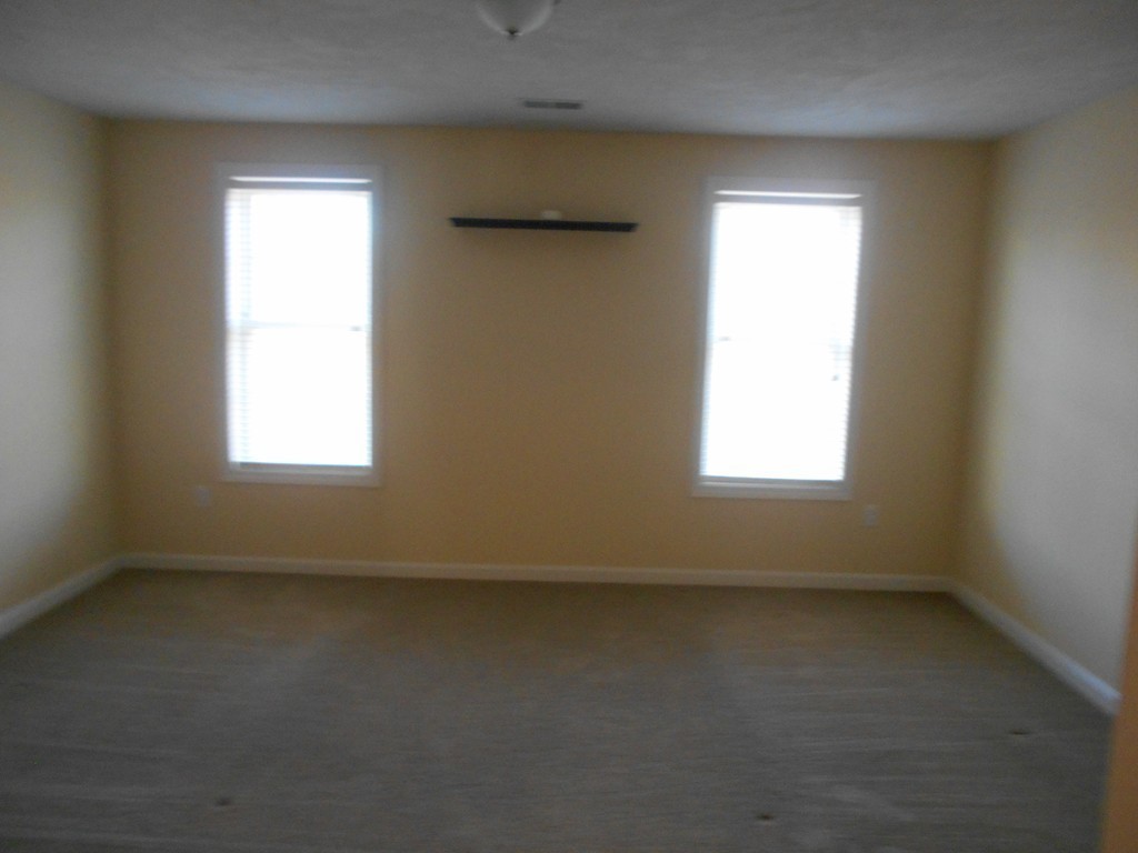 23 Honeysuckle Road Worcester, MA 01607 - Photo 17 of 25 Gallery Image 17