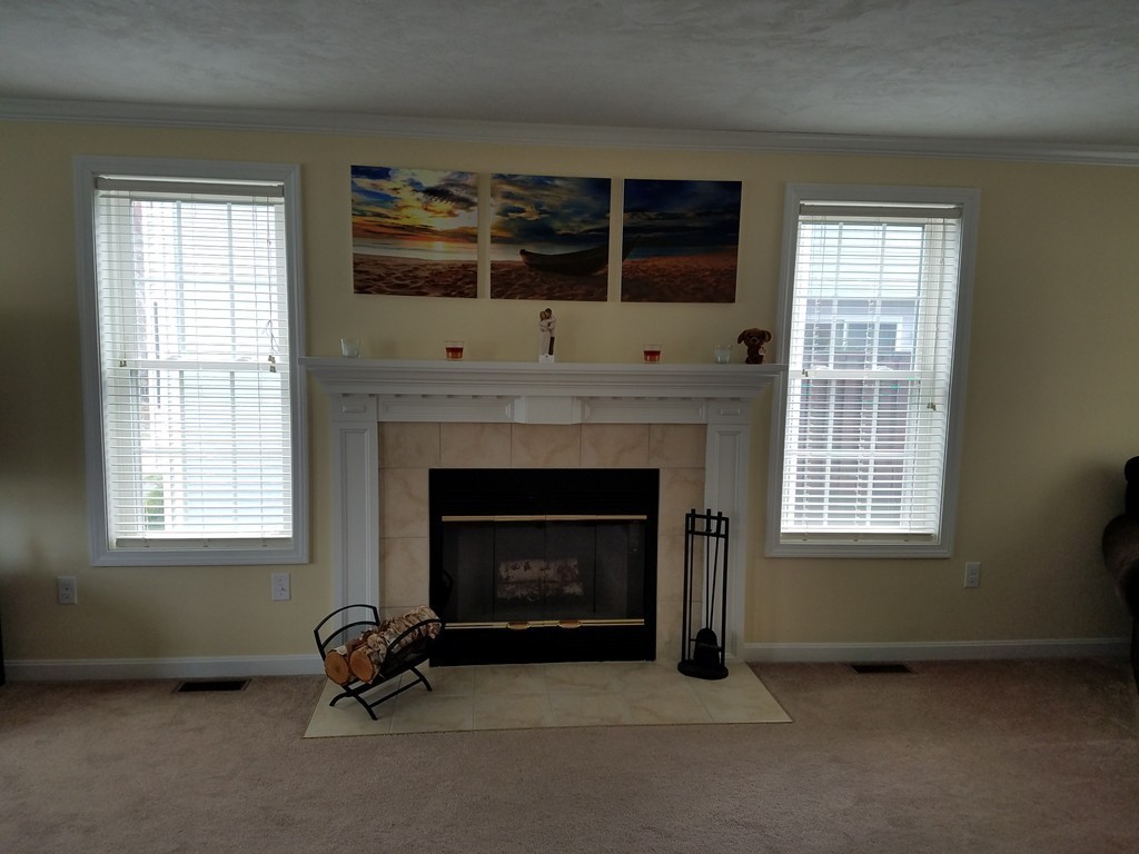 23 Honeysuckle Road Worcester, MA 01607 - Photo 7 of 25 Gallery Image 7