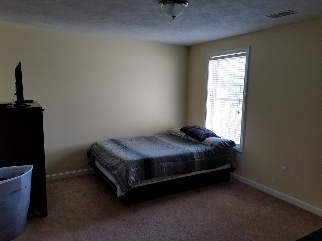 23 Honeysuckle Road Worcester, MA 01607 - Photo 10 of 25 Gallery Image 10