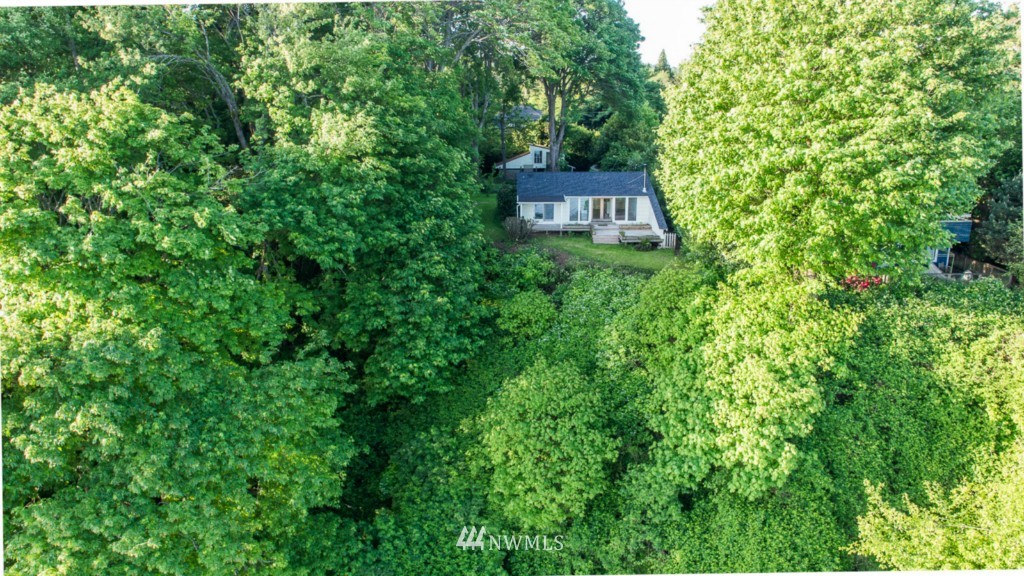 7314 Southwest Maury Park Road Vashon, WA 98070 - Photo 1 of 23 Gallery Image 1