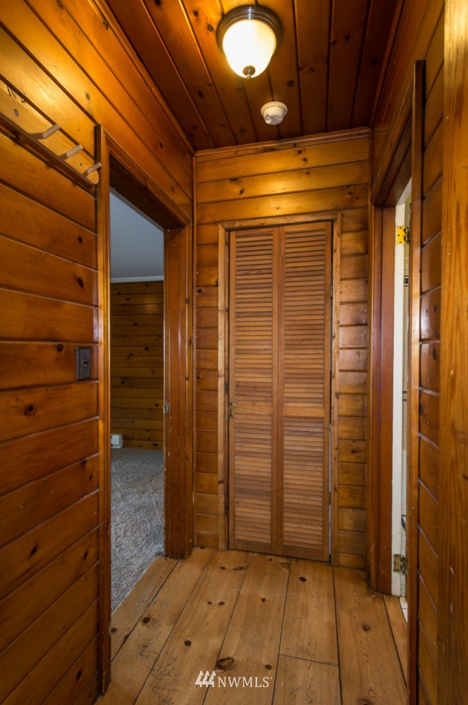 7314 Southwest Maury Park Road Vashon, WA 98070 - Photo 12 of 23 Gallery Image 12