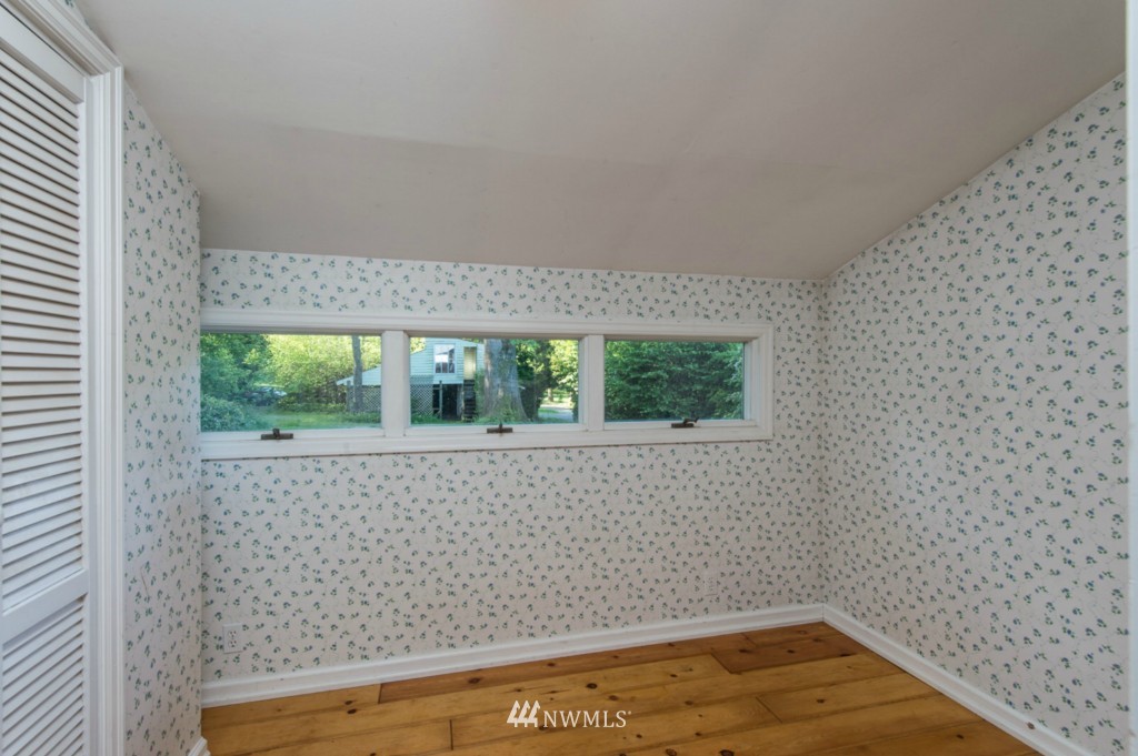 7314 Southwest Maury Park Road Vashon, WA 98070 - Photo 14 of 23 Gallery Image 14