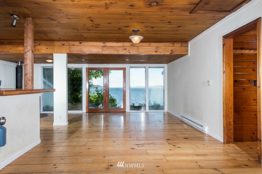 7314 Southwest Maury Park Road Vashon, WA 98070 - Photo 7 of 23 Gallery Image 7