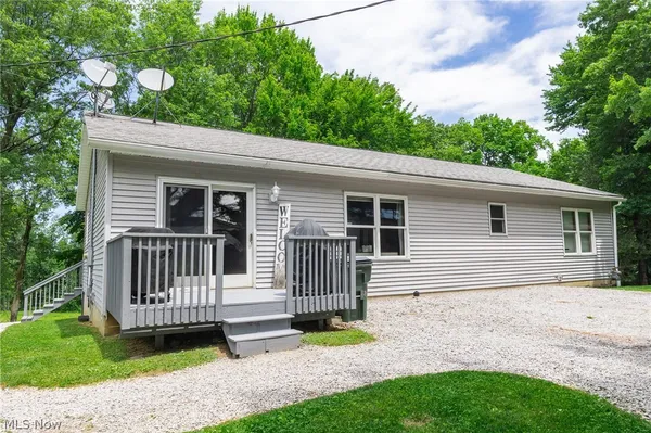 8090 County Road 318, Shreve, OH 44676