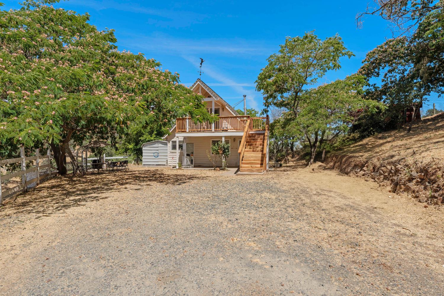 19699 McCourtney Road Grass Valley, CA 95949 - Photo 18 of 27