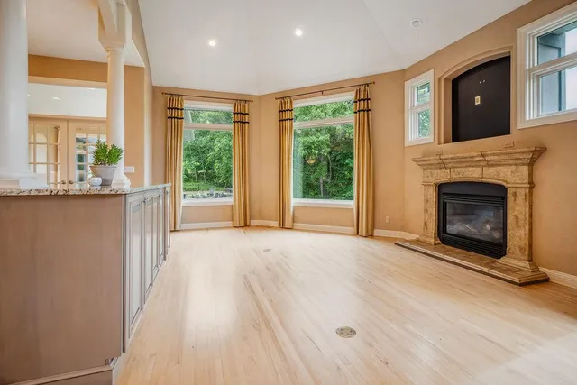 $1,444,000 | 446 Country Club Lane, Onalaska, WI 54650