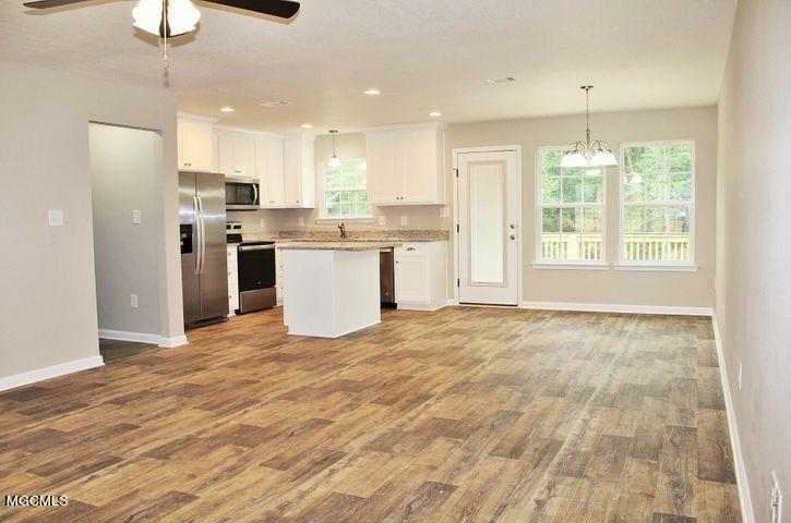 121 Lloyd Eubanks Road Lucedale, MS 39452 - Photo 7 of 18 5