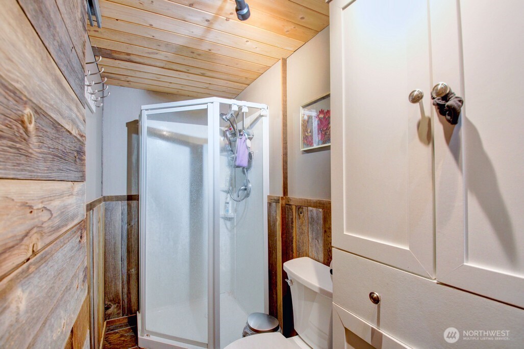 2061 Exit Road Maple Falls, WA 98266 - Photo 11 of 27 Gallery Image 11