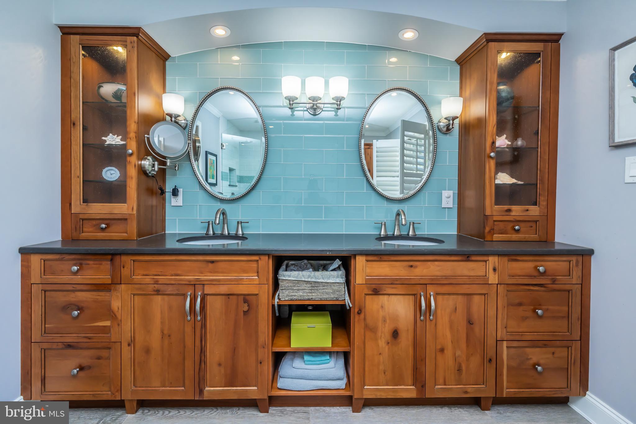 33 Collins Mill Road Chester Springs, PA 19425 - Photo 36 of 64 Custom cabinets with subway tile backsplash