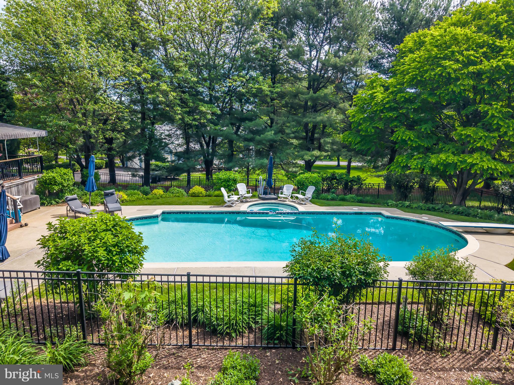 33 Collins Mill Road Chester Springs, PA 19425 - Photo 56 of 64 Sparkling pool