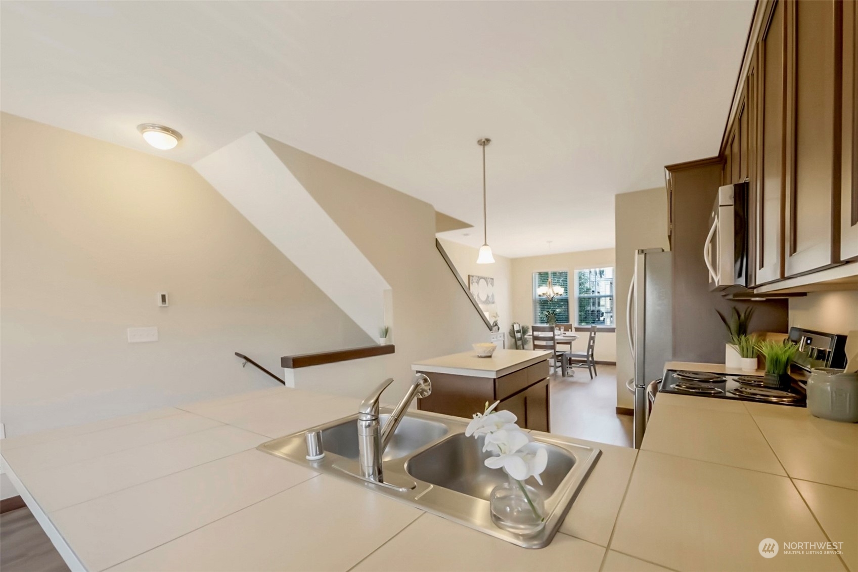 7100 Shinkle Place Southwest Seattle, WA 98106 - Photo 20 of 40 a building outdoor space with patio furniture