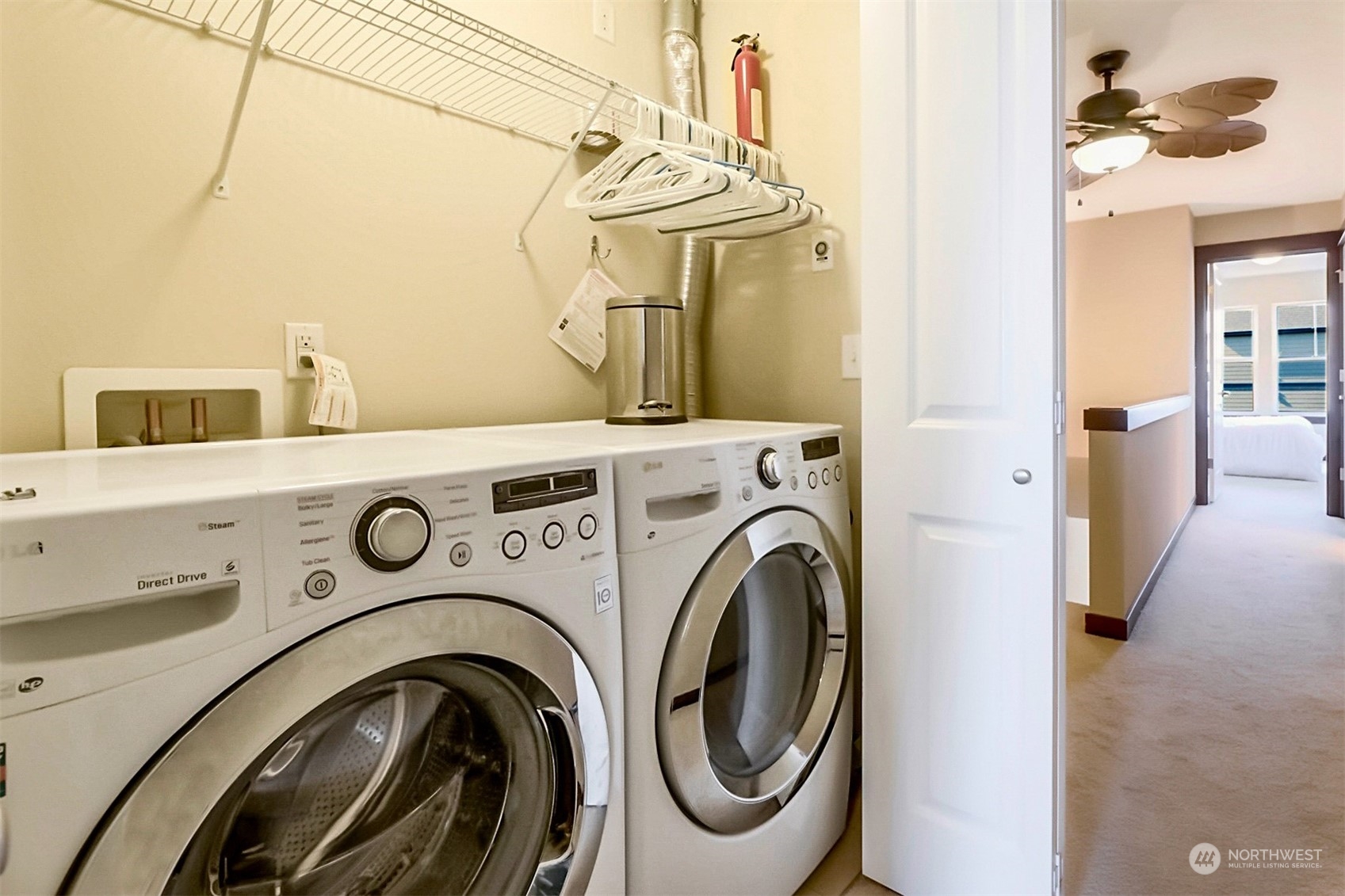 7100 Shinkle Place Southwest Seattle, WA 98106 - Photo 29 of 40 a view of washer and dryer