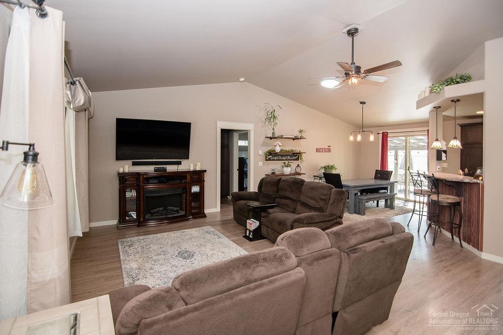 56225 Black Duck Road Bend, OR 97707 - Photo 5 of 19 Additional Photo