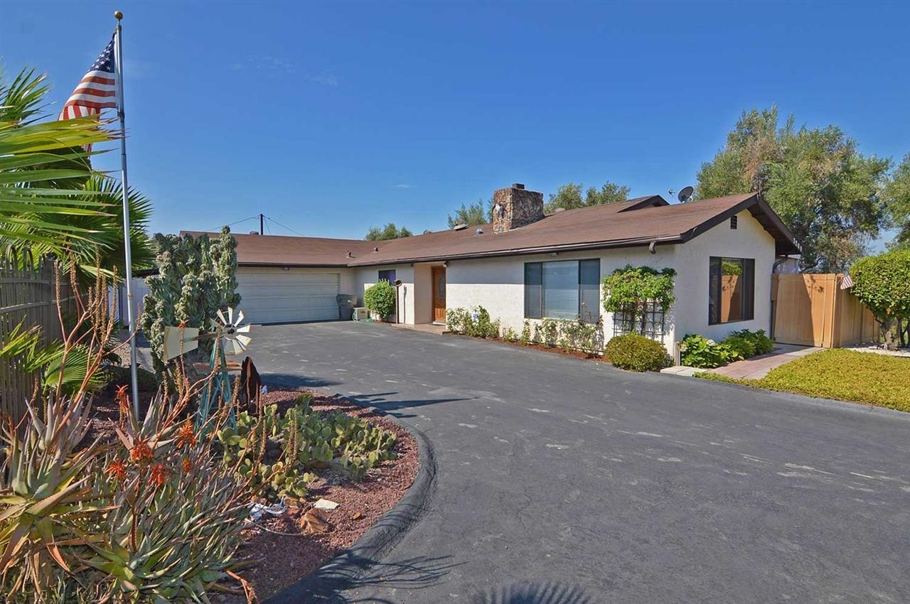 3209 Helix Street Spring Valley, CA 91977 - Photo 1 of 15