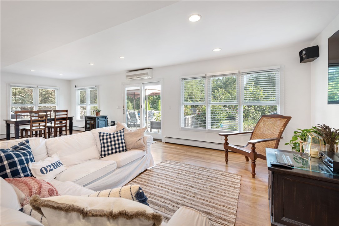 446 Maple Avenue Barrington, RI 02806 - Photo 11 of 38