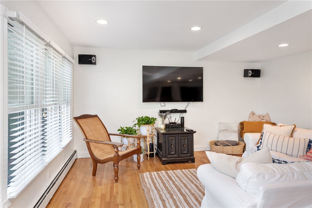 446 Maple Avenue Barrington, RI 02806 - Photo 12 of 38