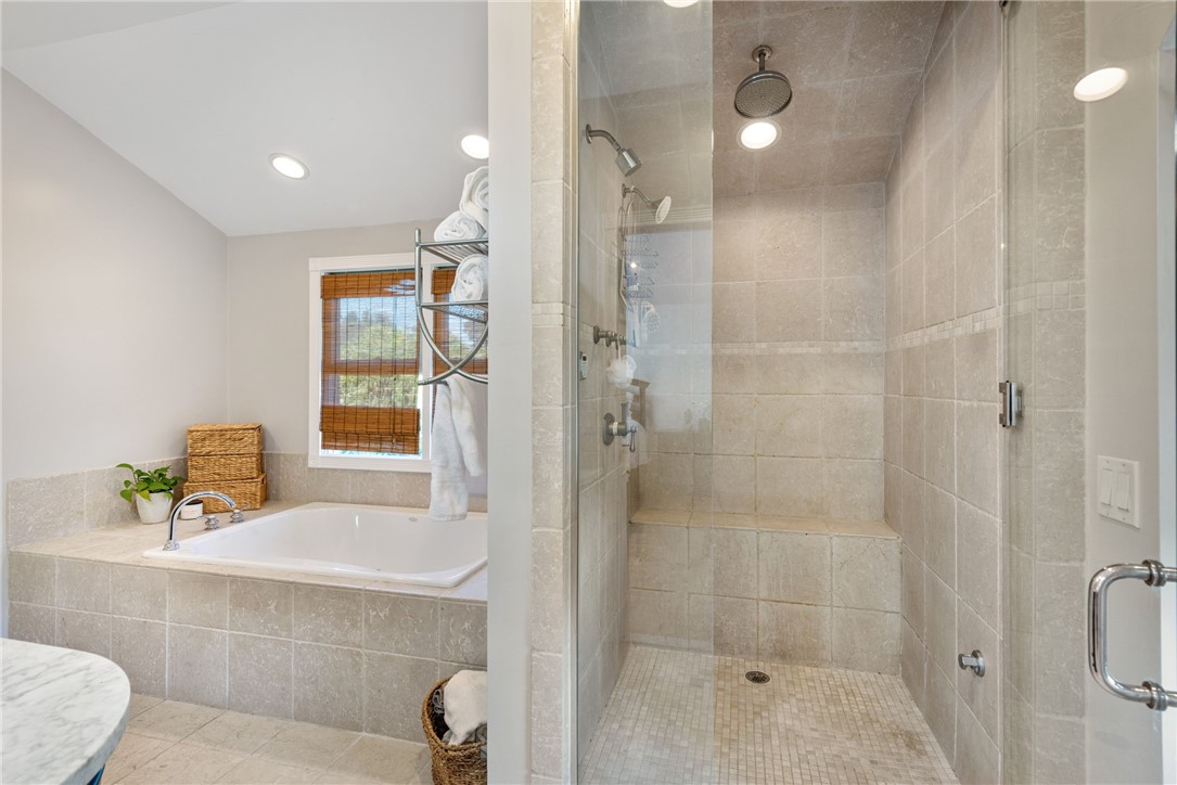 446 Maple Avenue Barrington, RI 02806 - Photo 21 of 38