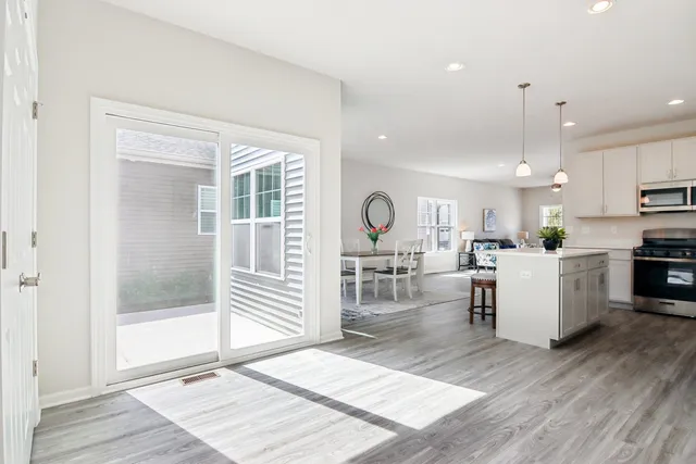 $409,900 | 816 Simpson Avenue, Elburn, IL 60119