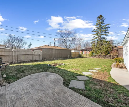 $220,000 | 29726 Redcedar Drive, Flat Rock, MI 48134