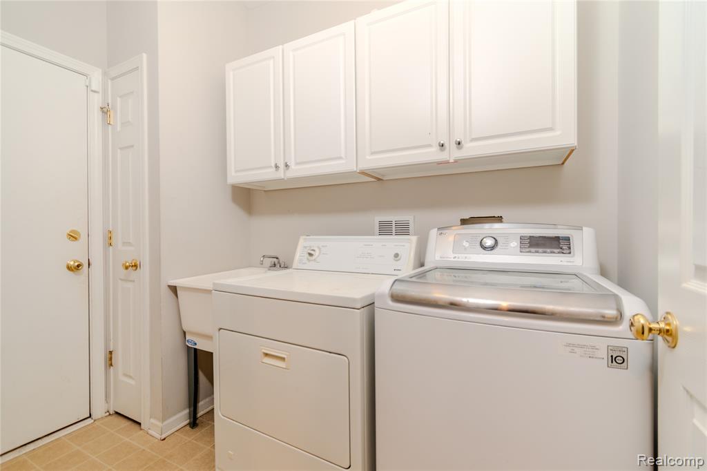 41859 Mitchell Road Novi, MI 48377 - Photo 15 of 20