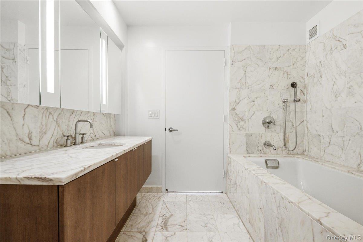 107-24 71st Road, Unit 7B Queens, NY 11375 - Photo 36 of 44