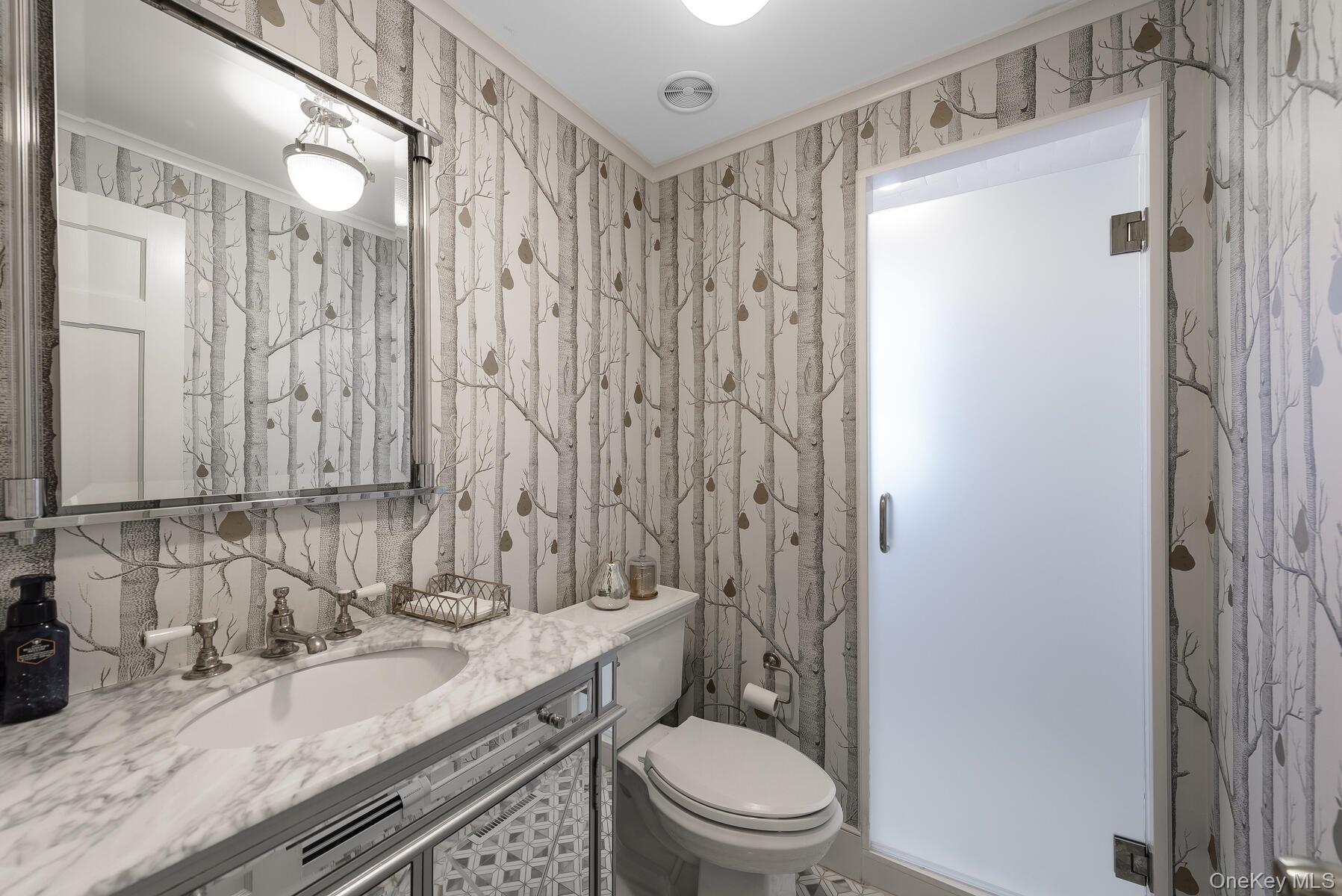 47 Whistler Road Manhasset, NY 11030 - Photo 19 of 31