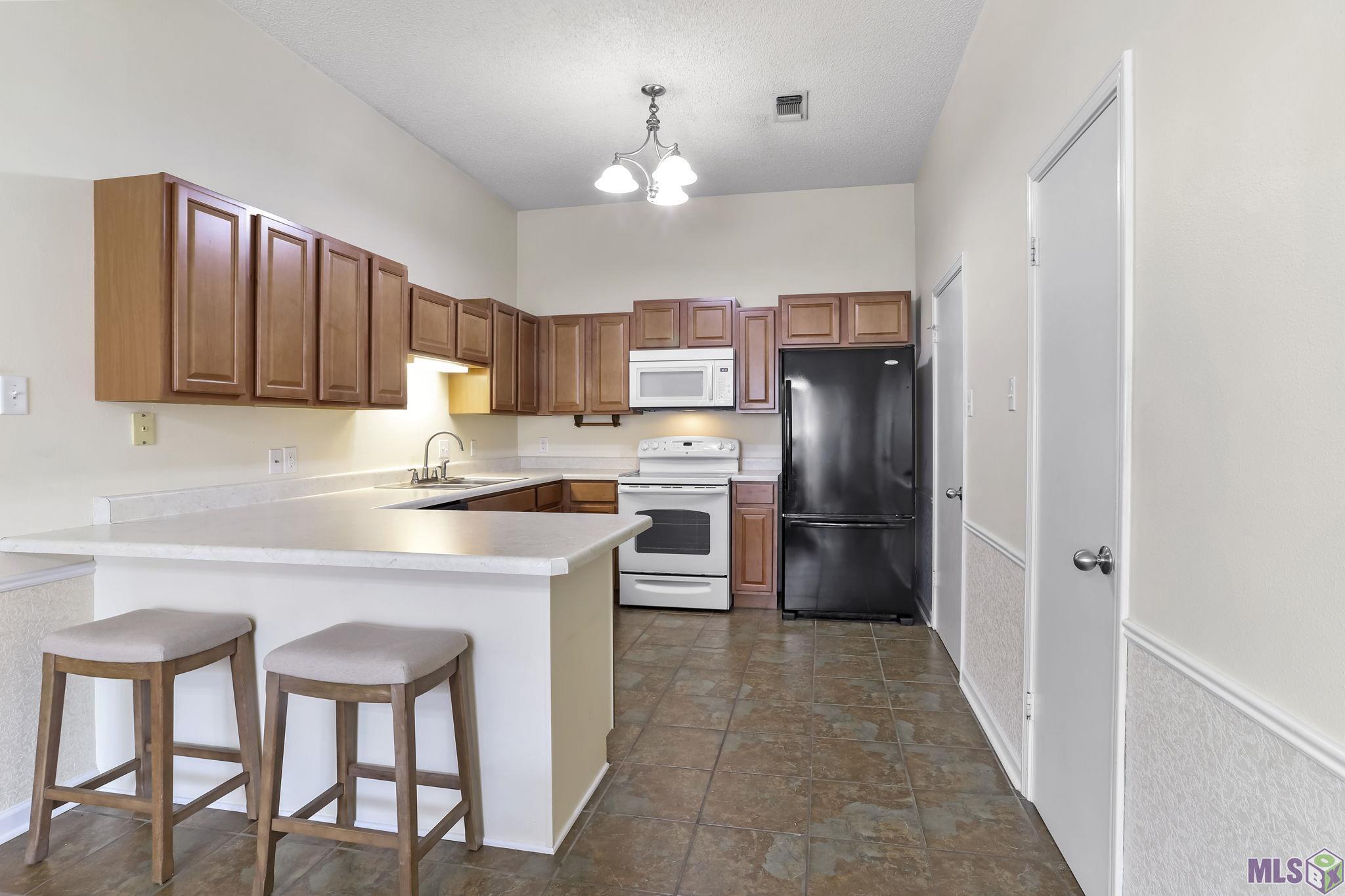 2044 Spring Ridge Avenue Baton Rouge, LA 70816 - Photo 7 of 19