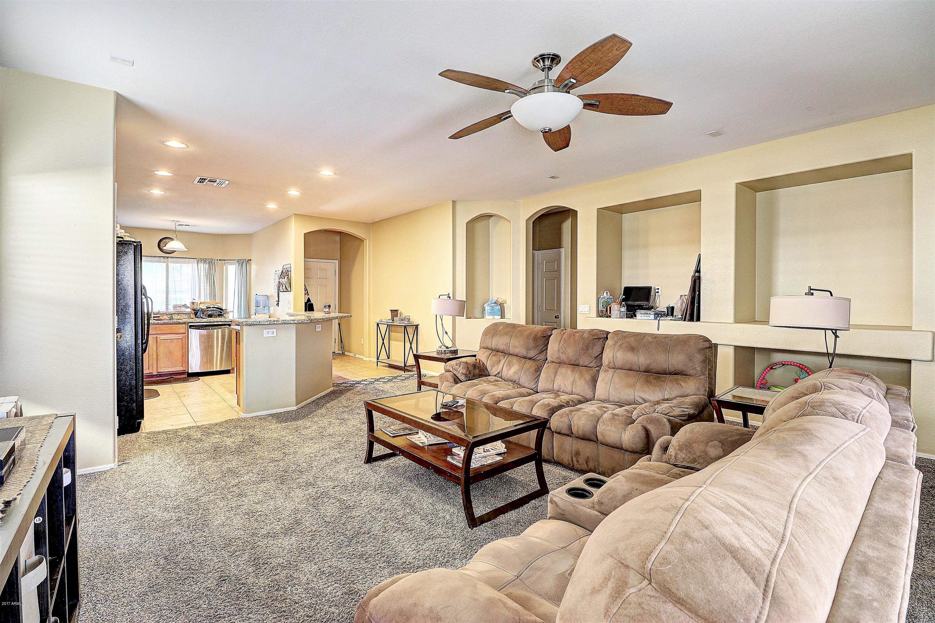 44053 Pioneer Road Maricopa, AZ 85139 - Photo 7 of 22 IMG_6799_800_801_802_803