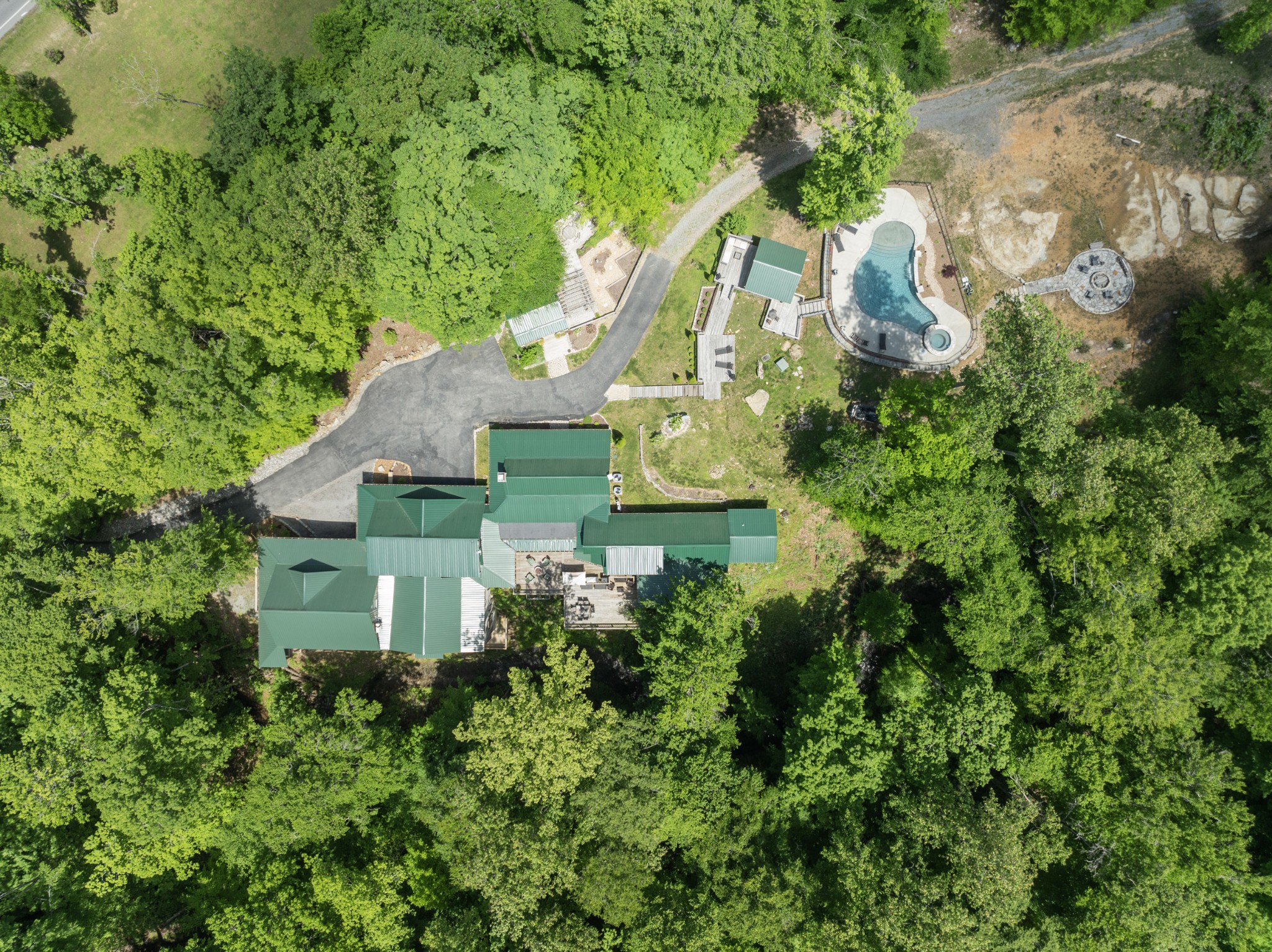 3560 Tyree Springs Road Hendersonville, TN 37075 - Photo 2 of 46 an aerial view of a house