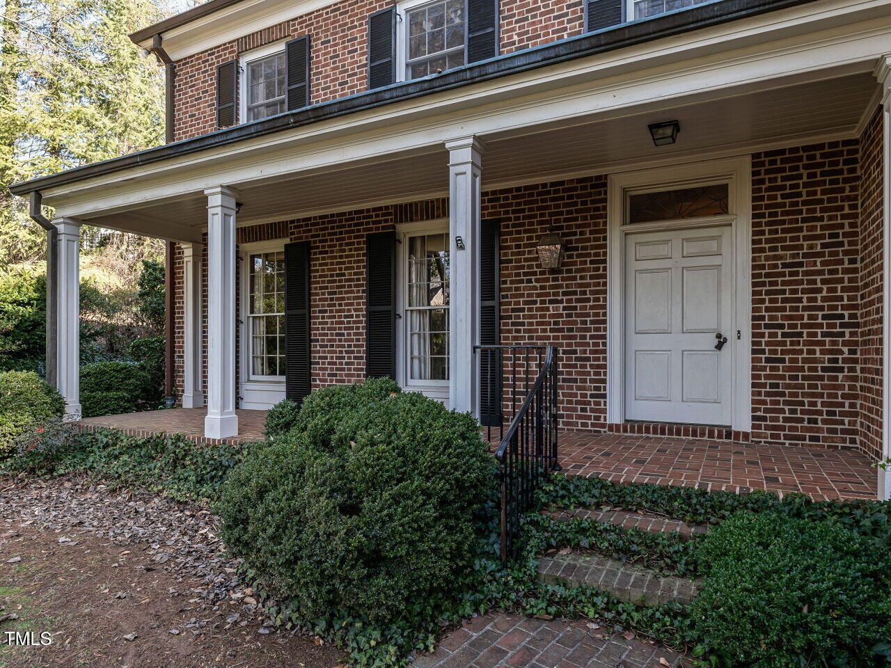 1016 Marlowe Road Raleigh, NC 27609 - Photo 3 of 33 003-1280x960-front-porch