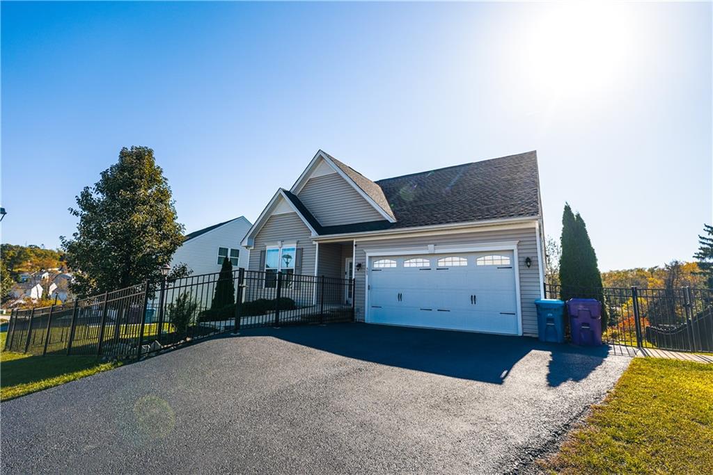 505 October Court Pittsburgh, PA 15239 - Photo 2 of 23