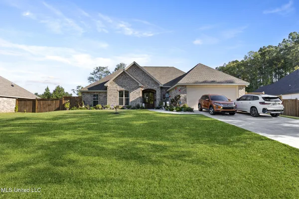 $368,500 | 134 North Slade Road, Sumrall, MS 39482