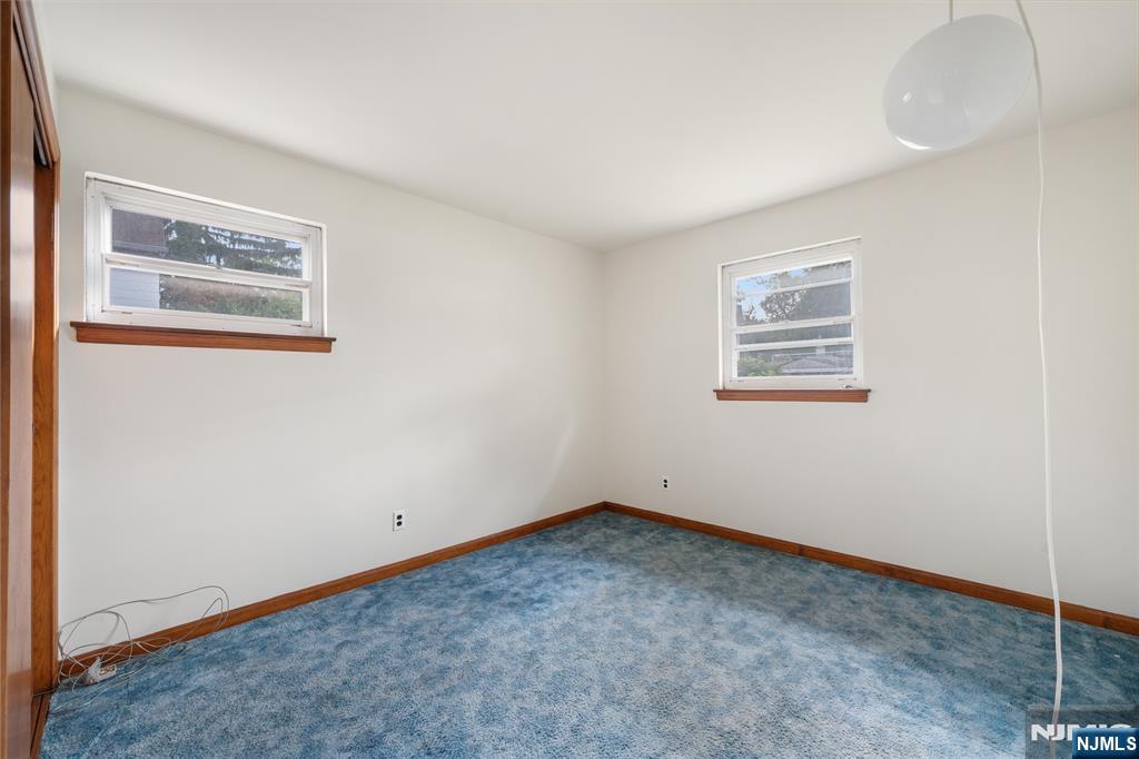 498 Riverside Terrace Rutherford, NJ 07070 - Photo 16 of 21 Gallery Image 16