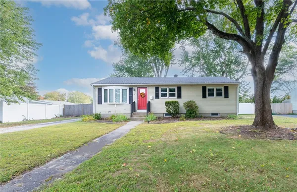 $419,900 | 198 Asylum Road, Warwick, RI 02886