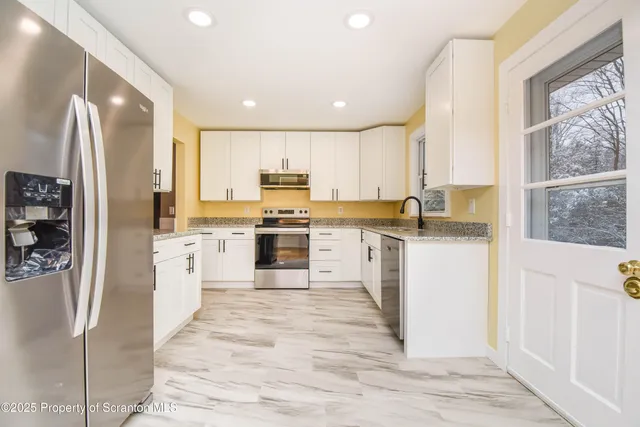 $399,995 | 16 Hall Avenue, Clarks Green, PA 18411