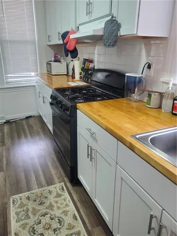 $199,900 | 206 Depot Street, Youngwood, PA 15697