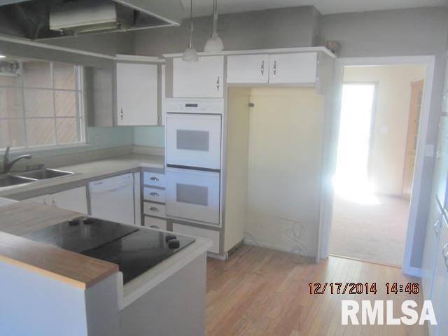 34 Woodley Road Rock Island, IL 61201 - Photo 15 of 24 Gallery Image 15