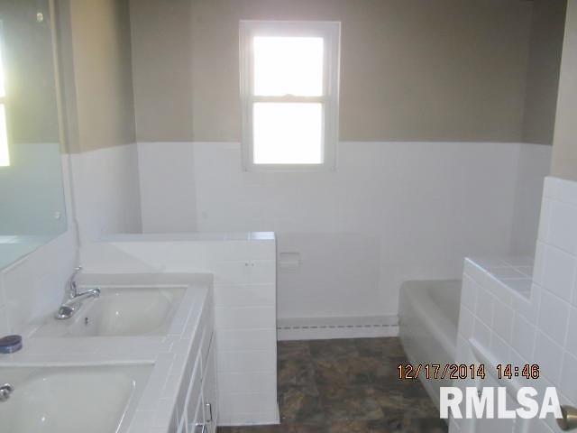 34 Woodley Road Rock Island, IL 61201 - Photo 20 of 24 Gallery Image 20