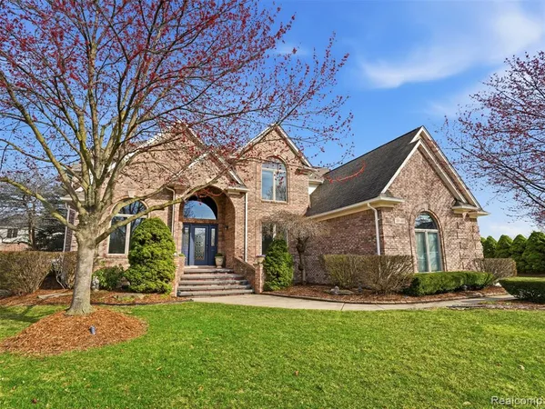 $699,000 | 39440 Vassar Court, Sterling Heights, MI 48313