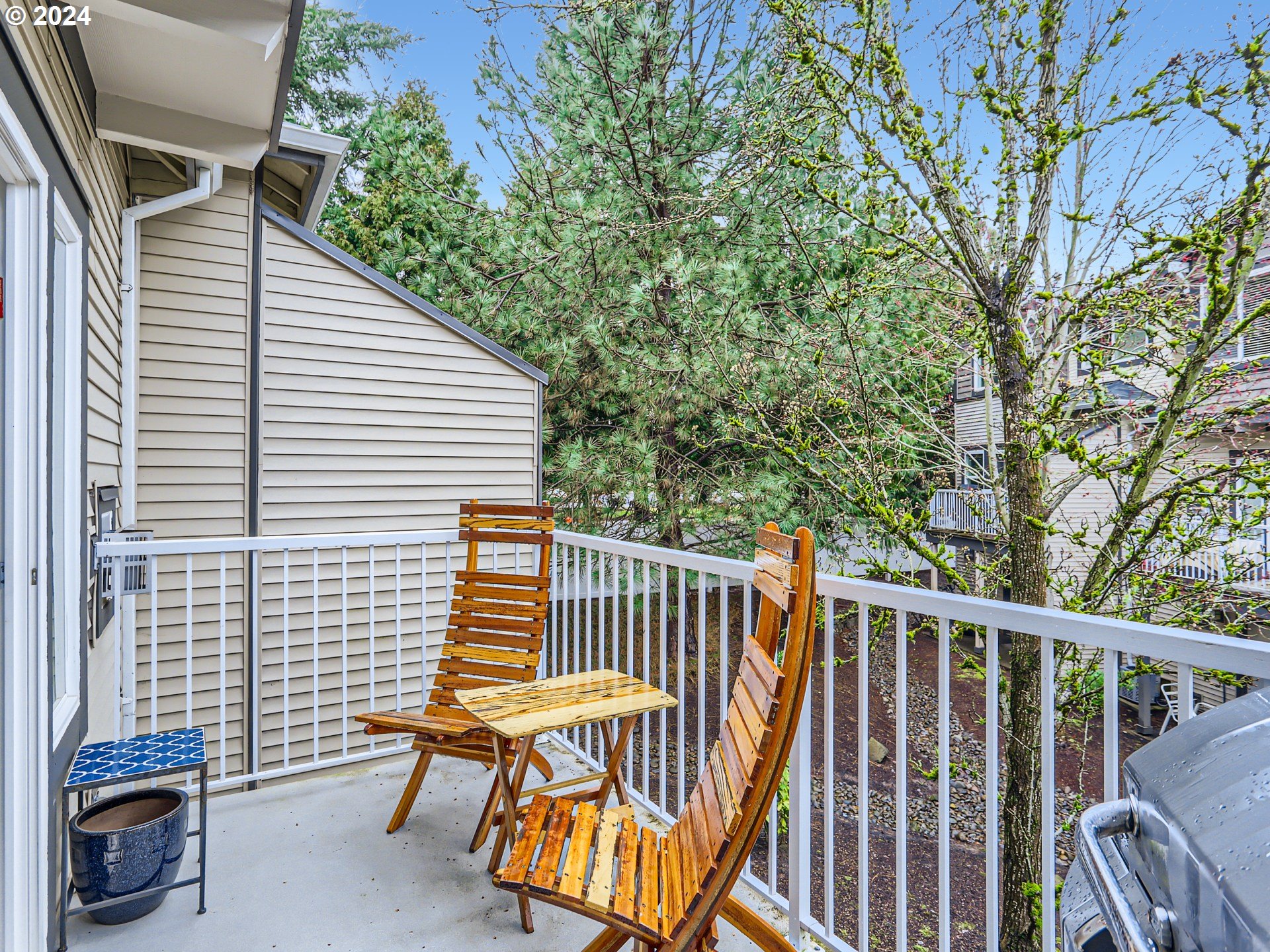 13830 Southwest Scholls Ferry Road, Unit 102 Beaverton, OR 97007 - Photo 18 of 19 Gallery Image 18