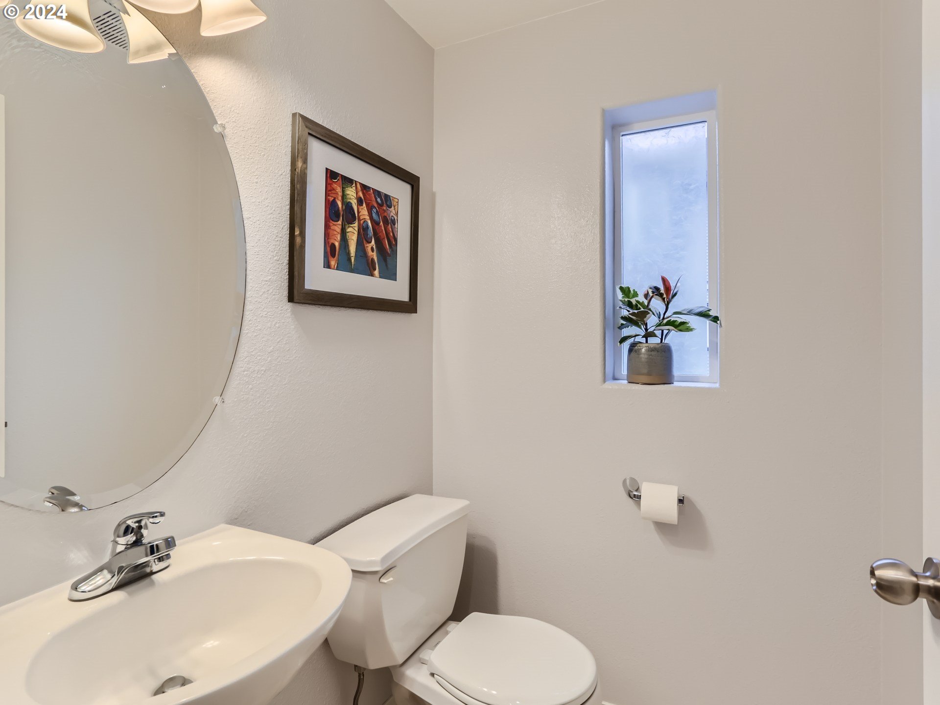 13830 Southwest Scholls Ferry Road, Unit 102 Beaverton, OR 97007 - Photo 9 of 19 Gallery Image 9