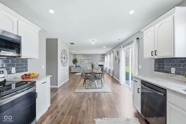 $374,000 | 5841 Safari Drive, Indianapolis, IN 46237