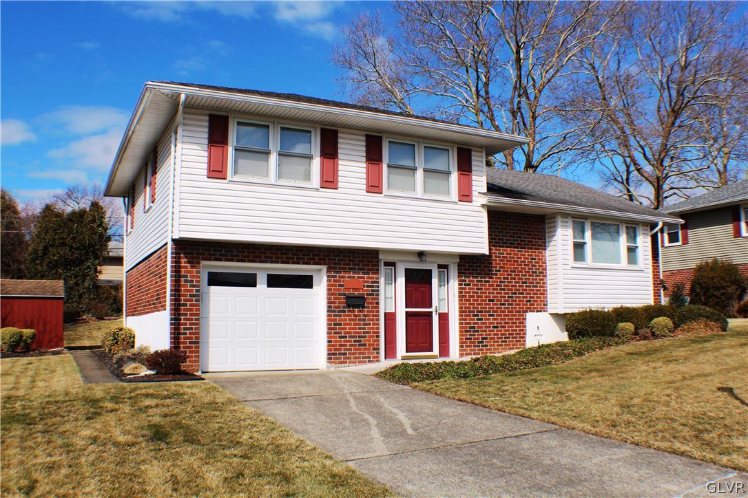 3125 Hilly Road Bethlehem, PA 18017 - Photo 3 of 36 1-Car Built-In Garage with on & off street parking