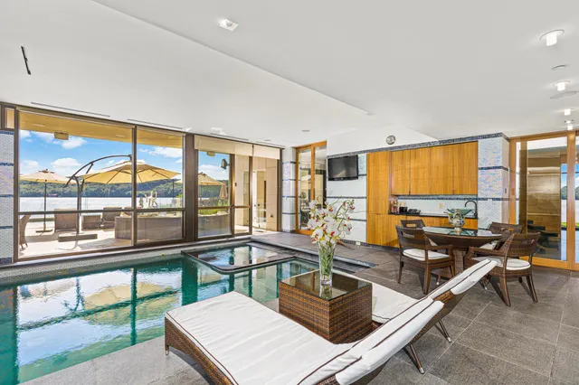 $11,250,000 | 46 Ledgerock Lane, Hyde Park, NY 12538